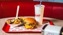 Slim’s Quality Burger opens two new locations in Queensland